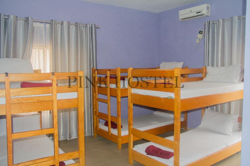 Pink Hostel Accra Eksteriør billede